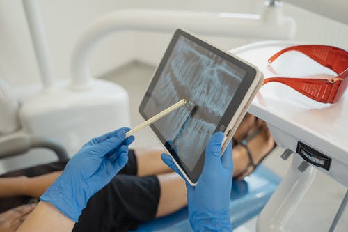 Differences, Treatments, and Benefits of Orthodontics and General Dentistry